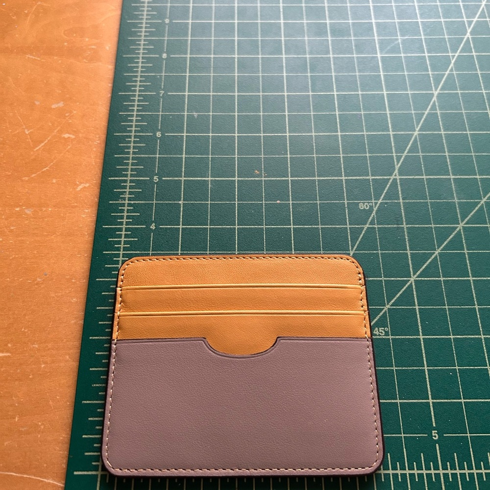 Patent of Heart Leather Card Holder Color Block - Picture 6 of 6